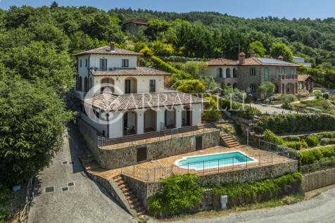 Villa con affaccio s