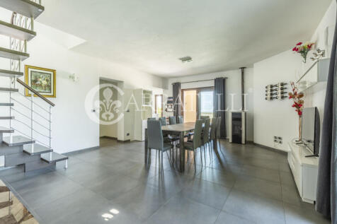 Villa con affaccio s