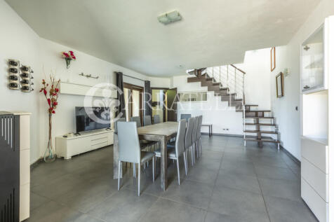 Villa con affaccio s