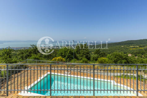 Villa con affaccio s