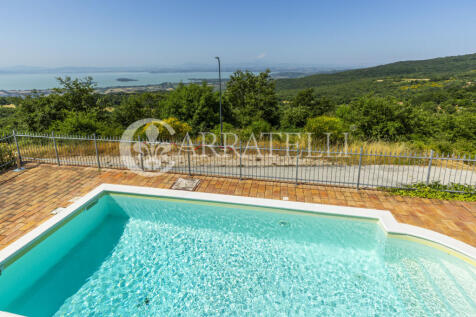 Villa con affaccio s
