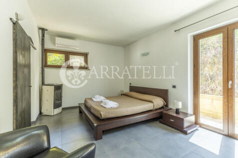 Villa con affaccio s