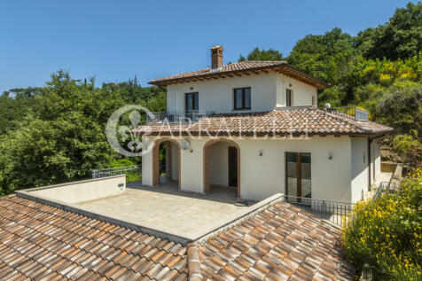 Villa con affaccio s
