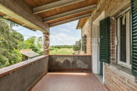 Porzione di casale i