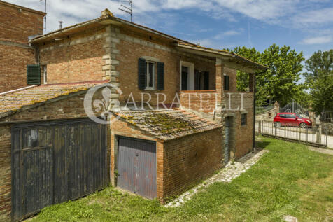 Porzione di casale i
