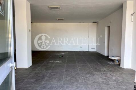 Locale commerciale i