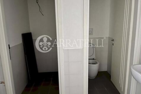 Locale commerciale i