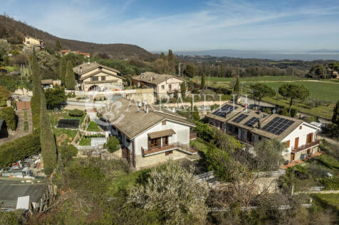 Porzione di villa bi