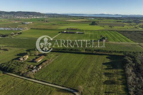 Casale/rudere nella 