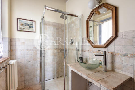 Casale con piscina a