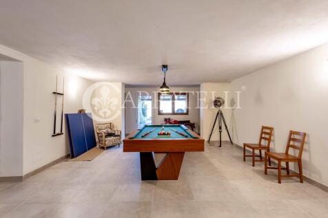 Casale con piscina a