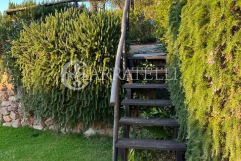 villa con piscina al