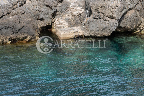 Giannutri Villa con 