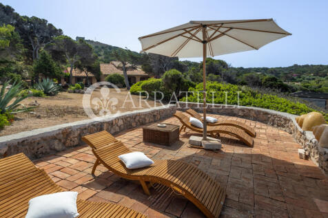 Giannutri Villa con 