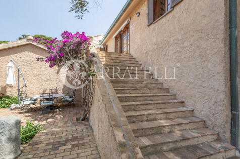 Giannutri Villa con 