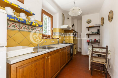Villa con azienda ag