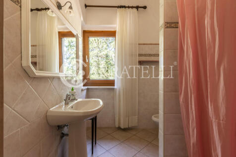 Villa con azienda ag