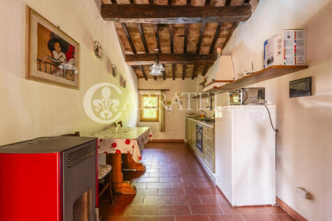 Villa con azienda ag