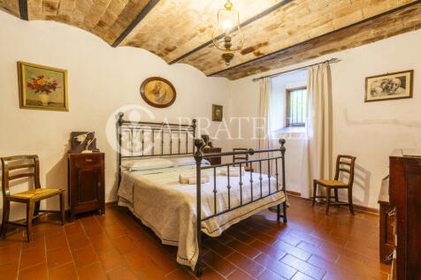 Villa con azienda ag