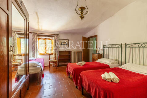 Villa con azienda ag