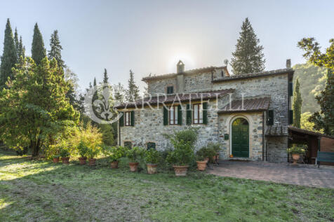 Casali rustici con p