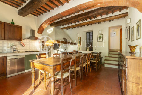 Casali rustici con p