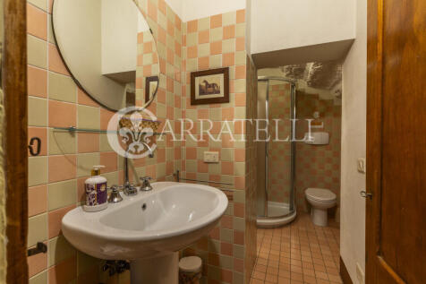 Casale con centro ip