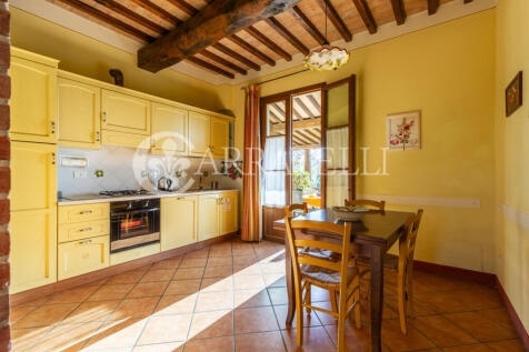 Delizioso casale con