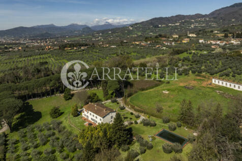 Lucca villa storica 