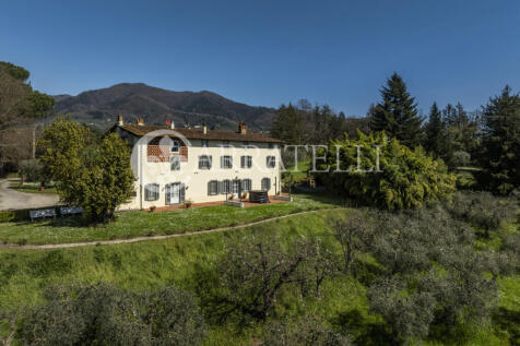 Lucca villa storica 