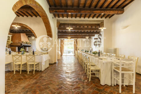 Tenuta con agrituris