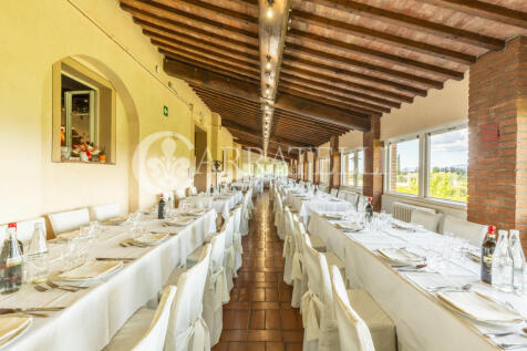Tenuta con agrituris