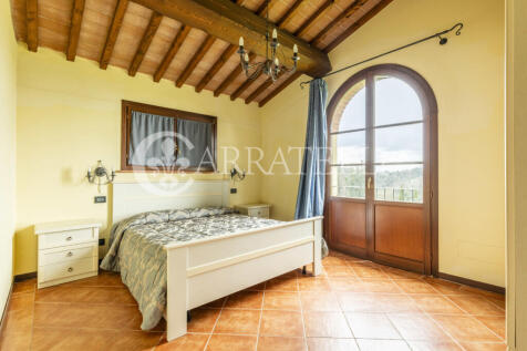 Tenuta con agrituris