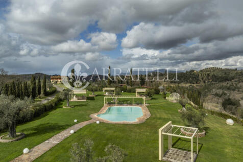 Tenuta con agrituris
