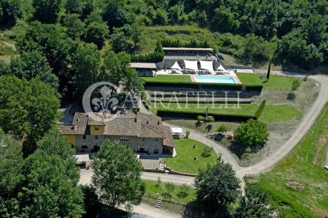 Tenuta con ricettivo