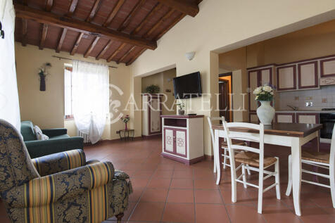 Tenuta con ricettivo