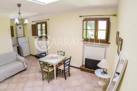 Casale con attività