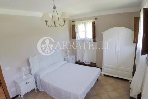 Casale con attività