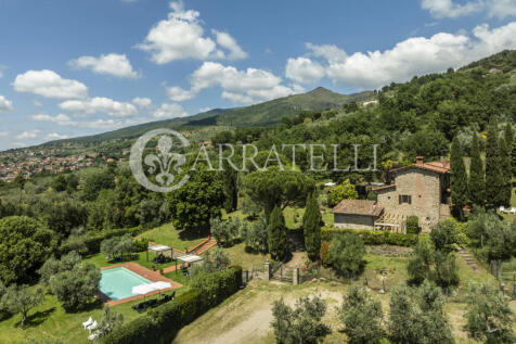 Casale con piscina p