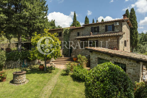 Casale con piscina p