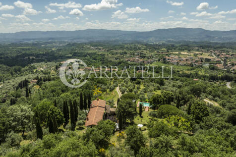 Casale con piscina p