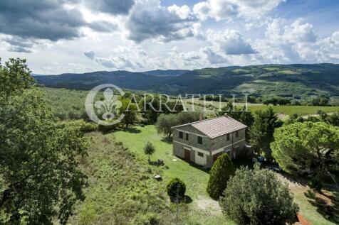 Casale immerso nel v