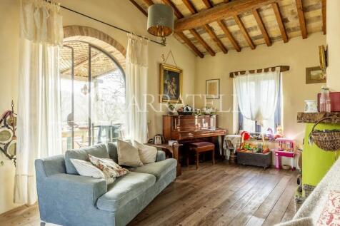 Pittoresco casale in