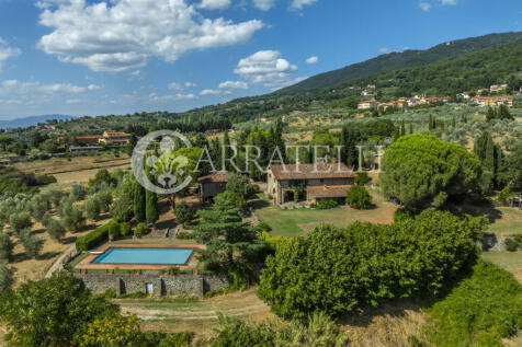 Tenuta con terreno e