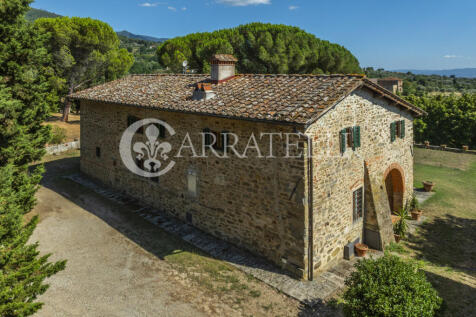 Tenuta con terreno e