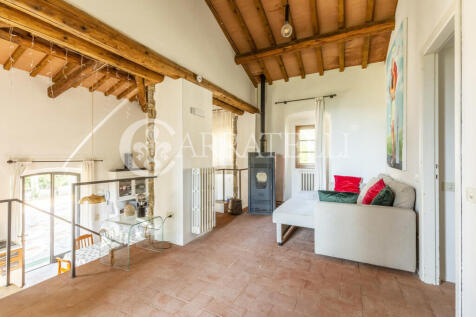 Tenuta con terreno e
