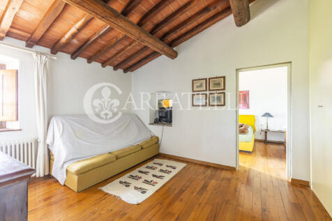 Tenuta con terreno e