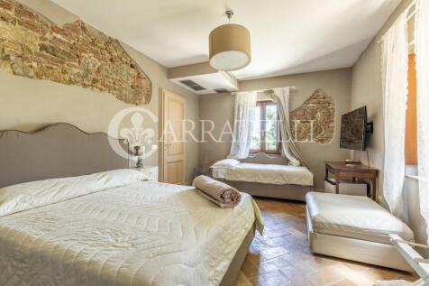 Casale vicino al Cen