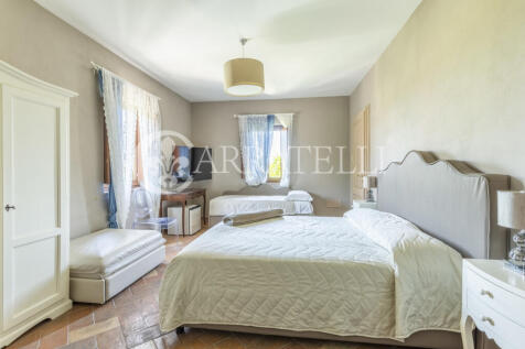 Casale vicino al Cen