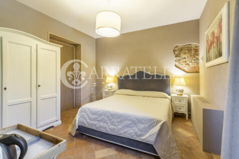 Casale vicino al Cen